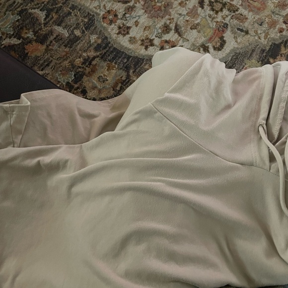 Talulah women’s drop shoulder shirt Tan super soft barely worn 2x - Picture 4 of 4